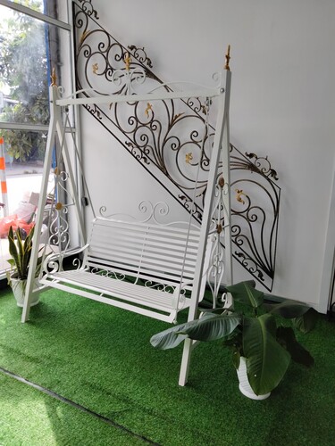 Cách bảo quản nâng cao tuổi thọ xích đu ngoài trời bằng sắt