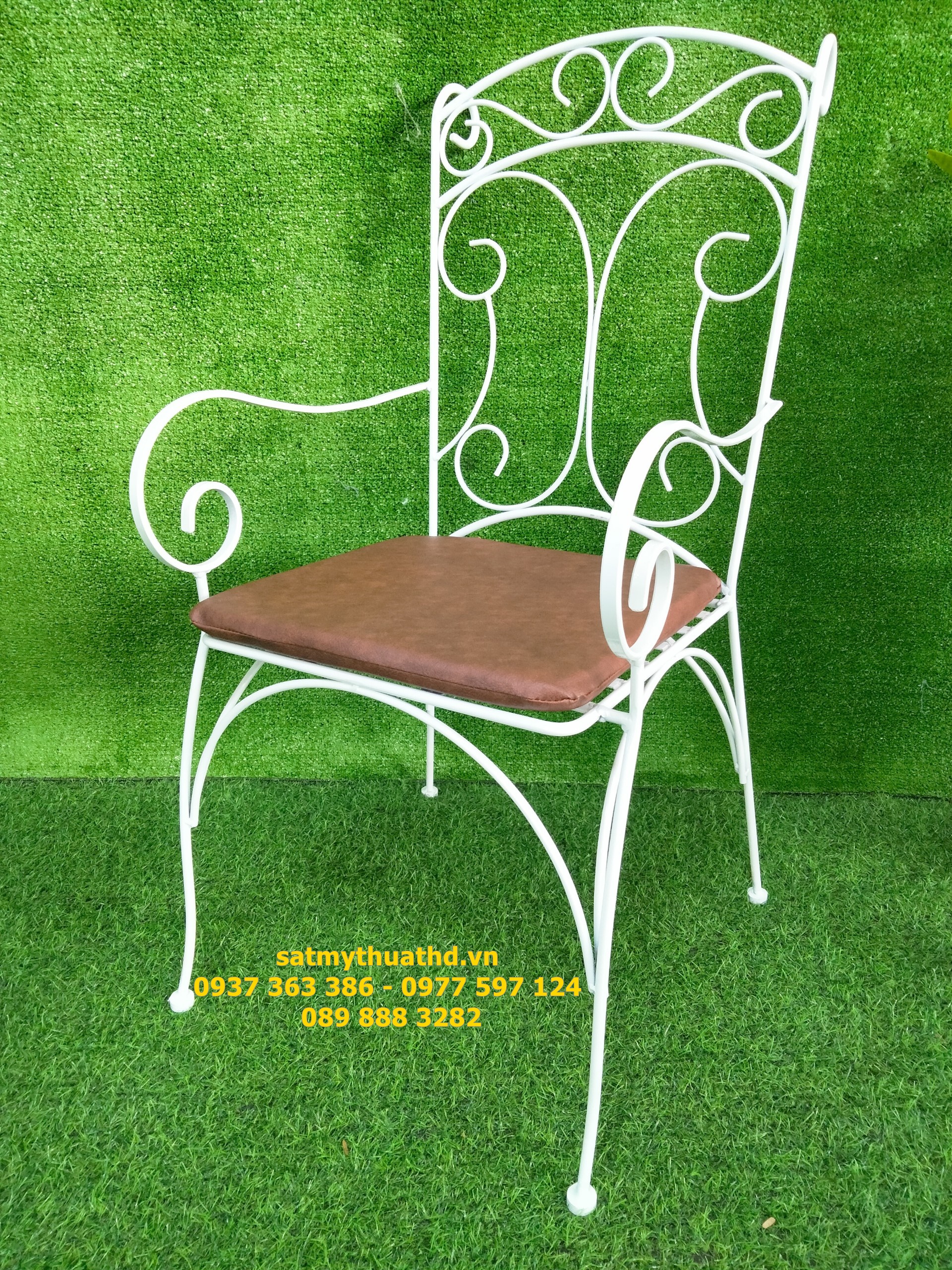 GHẾ HOA VĂN SẮT MỸ THUẬT HD011G 