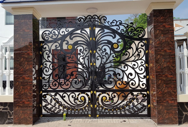 Tại sao nên chọn cửa cổng sắt mỹ thuật