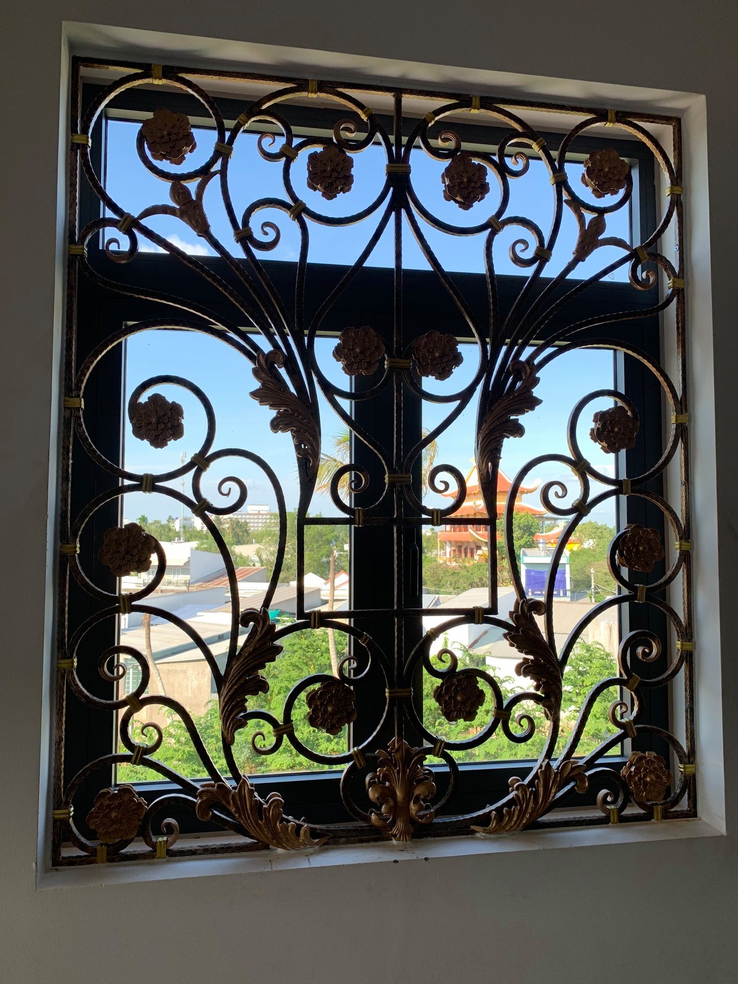 Nhận Thi Công Và Lắp Đặt Bông Cửa Sổ Sắt Mỹ Thuật Tại Quận 5 Tp Hồ Chí Minh