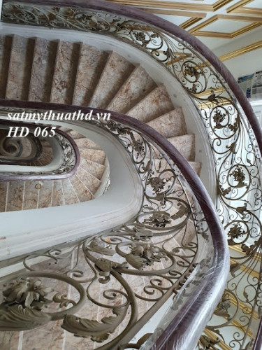 Cần lưu ý những gì khi lựa chọn cầu thang sắt