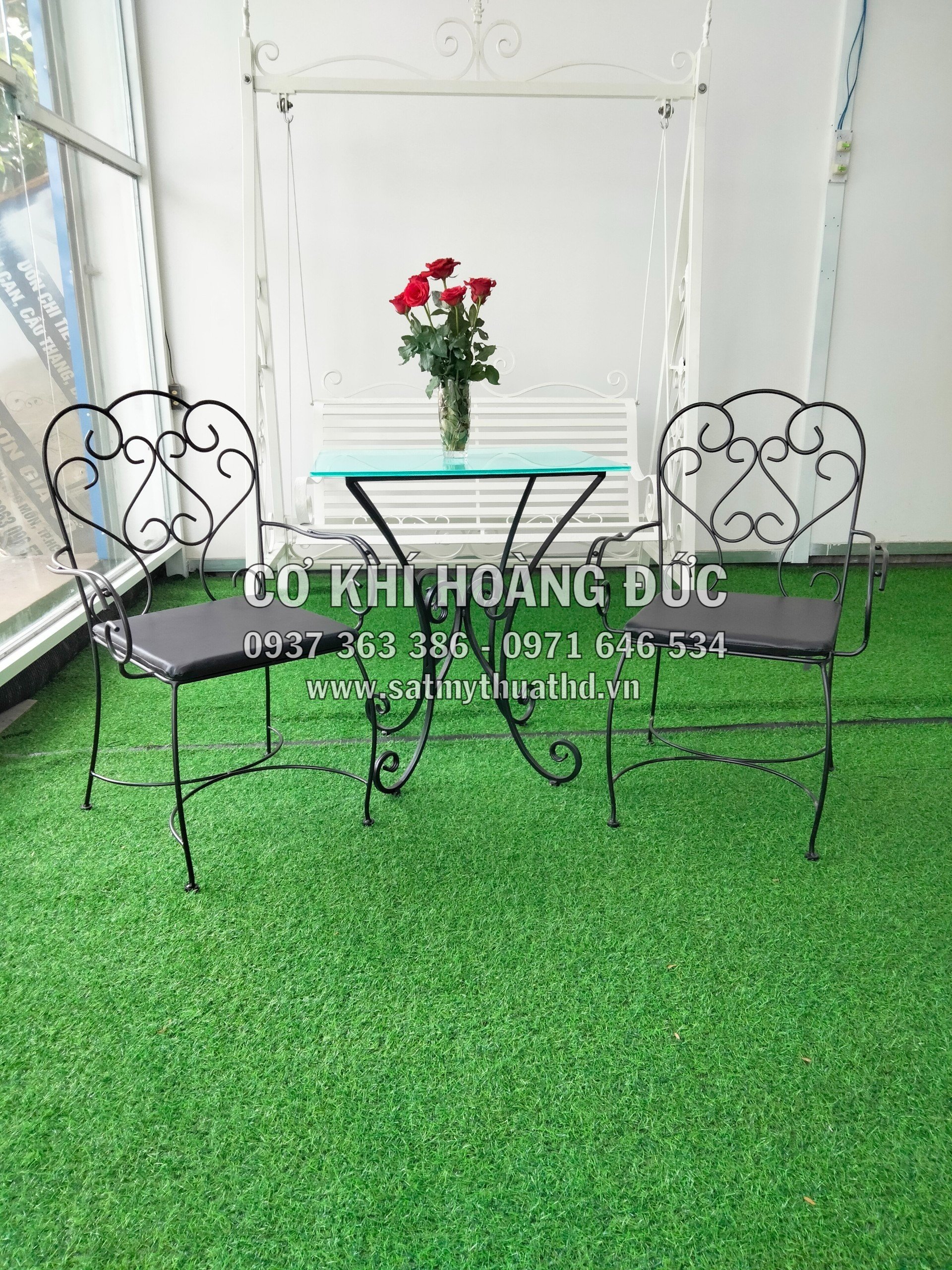 Bỏ túi xưởng chuyên gia công bàn ghế mỹ nghệ TPHCM với nhiều mẫu mã đẹp